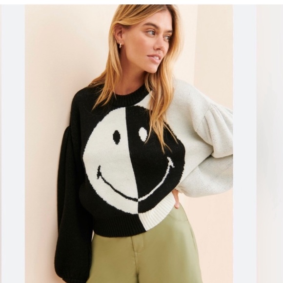 Farm Rio x Smiley Icon Pullover Sweater Small - Picture 1 of 3